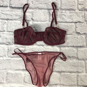 NWOT Very Sexy Cage Bra & Panty Set Victoria’s Secret Embroidered Gold Metal‎